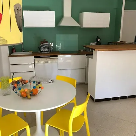 T2 Climatise Avec Balcon, Wifi Et Parking Pres Du Centre De - Fr-1-100-180 Cavalaire-sur-Mer