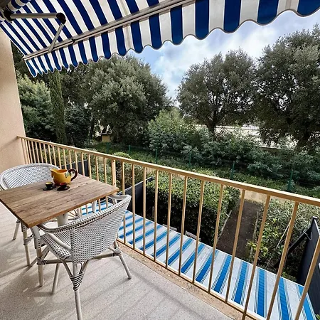 T2 Climatisé Avec Balcon, Wifi Et Parking Près Du Centre De - Fr-1-100-180 Apartamento